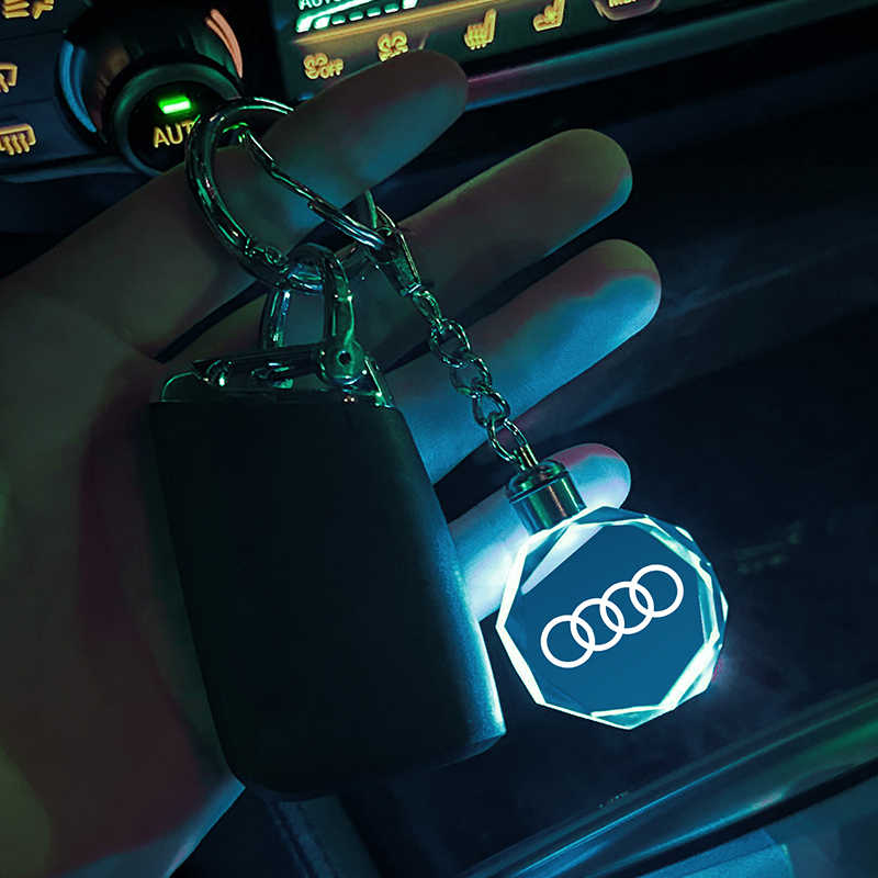 Schlüsselanhänger mit 3D-Automobil-Logo aus Kristall