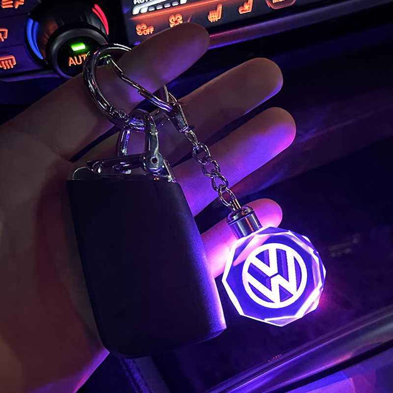 Schlüsselanhänger mit 3D-Automobil-Logo aus Kristall
